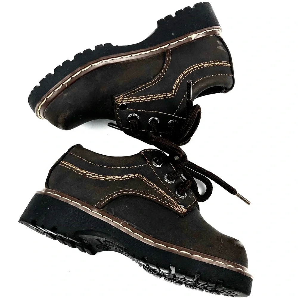 Rugged Outback slid faux cushioned
